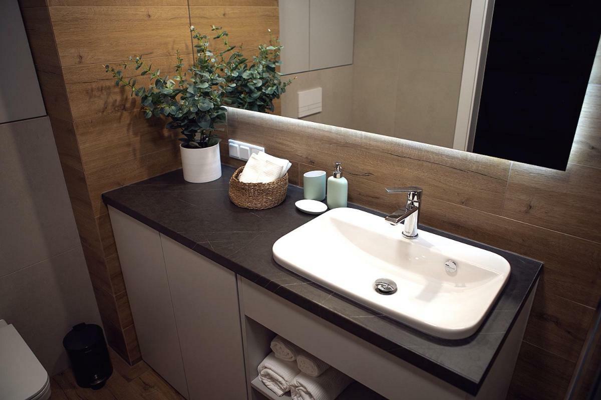 Concept One Apartment Krakow Bagian luar foto